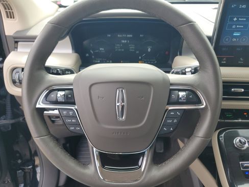 Certified 2023 Lincoln Nautilus FWD image 14