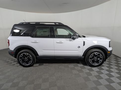 New 2025 Ford Bronco Sport Outer Banks w/ Outer Banks Tech Package+ image 8