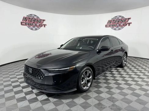 Used 2024 Honda Accord EX image 3