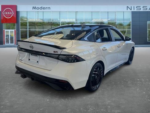 New 2026 Nissan Sentra SR image 5