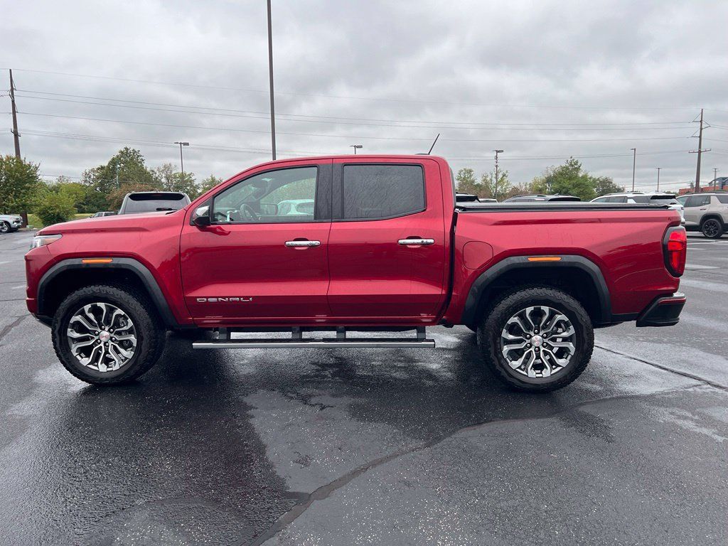 Used 2026 GMC Canyon Denali AWD/4WD image 2