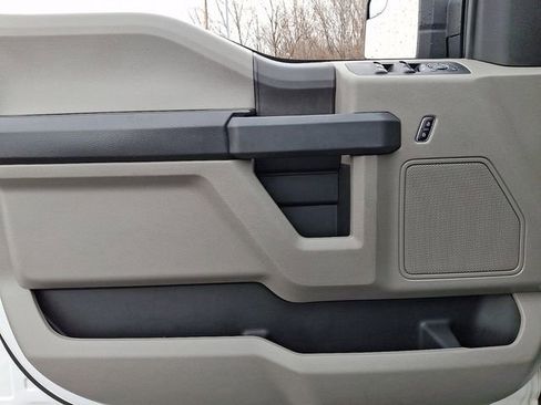 Used 2018 Ford F150 XL w/ Equipment Group 101A Mid AWD/4WD image 13