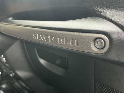 Used 2018 Jeep Wrangler Unlimited Sport S AWD/4WD image 45