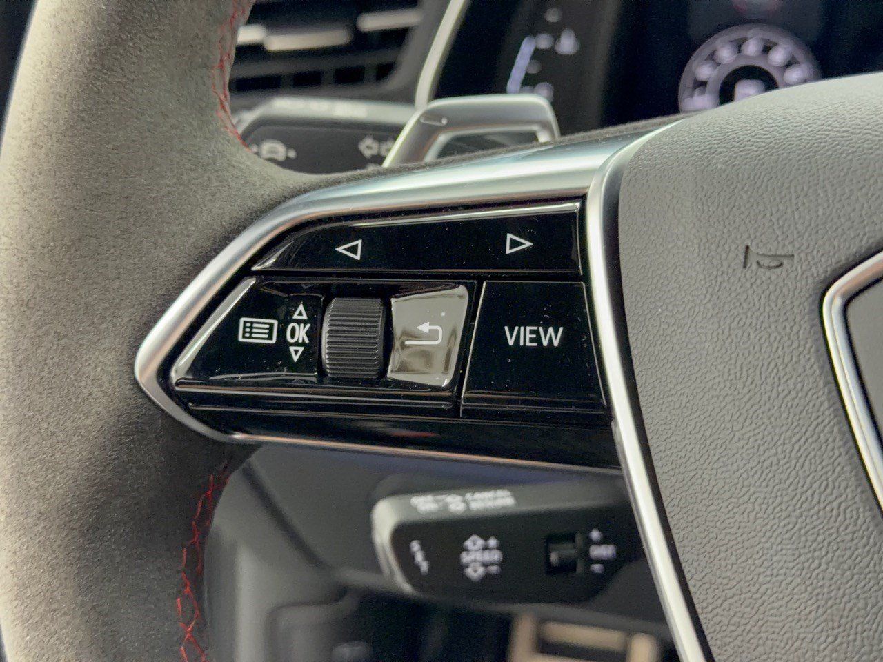 Used 2022 Audi RS 6 AWD/4WD image 18