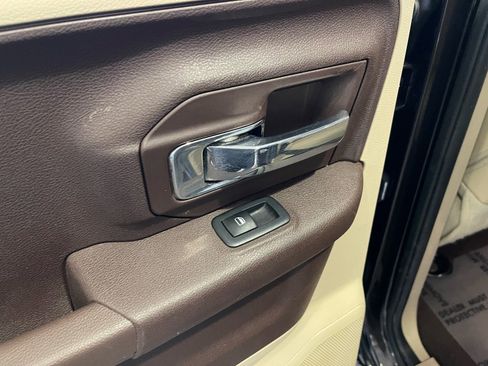 Used 2017 RAM 1500 Laramie w/ Convenience Group image 28