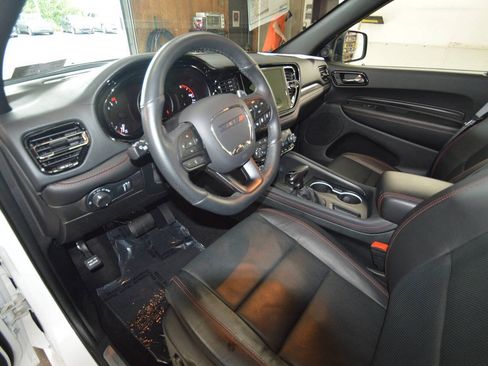 Used 2025 Dodge Durango GT AWD/4WD image 35