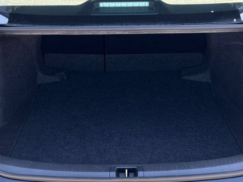 Used 2025 Toyota Corolla LE FWD image 22
