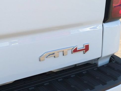 New 2026 GMC Sierra 1500 AT4 w/ AT4 Premium Package AWD/4WD image 33
