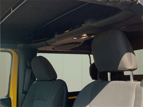 Certified 2019 Jeep Wrangler Sport image 36