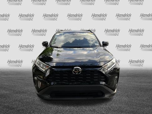 Used 2019 Toyota RAV4 XLE Premium image 3