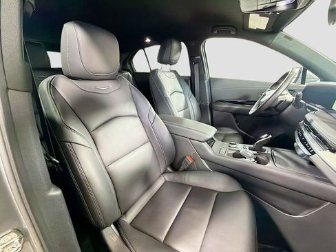 Used 2024 Cadillac XT4 Luxury w/ LPO, Floor Liner Package FWD image 29