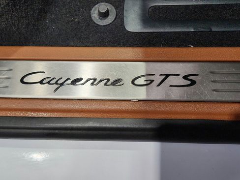Used 2017 Porsche Cayenne GTS image 30