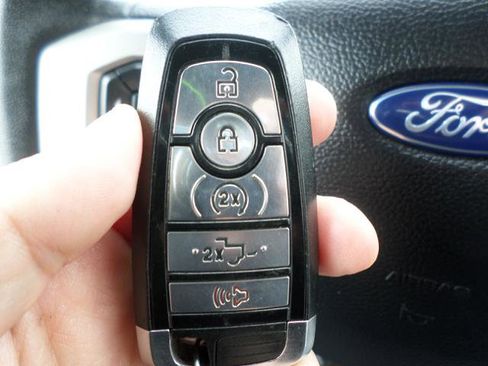 Used 2019 Ford F150 Lariat image 20