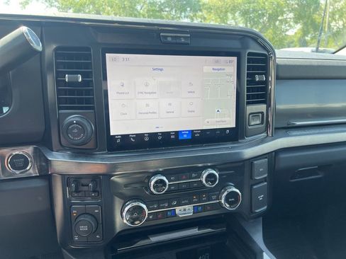 Used 2025 Ford F250 Lariat w/ Lariat Ultimate Package image 12