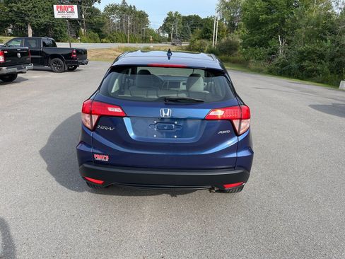 Used 2016 Honda HR-V LX image 3