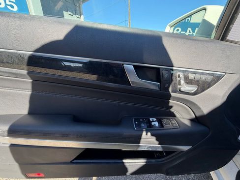 Used 2015 Mercedes-Benz E 400 4MATIC Coupe image 17