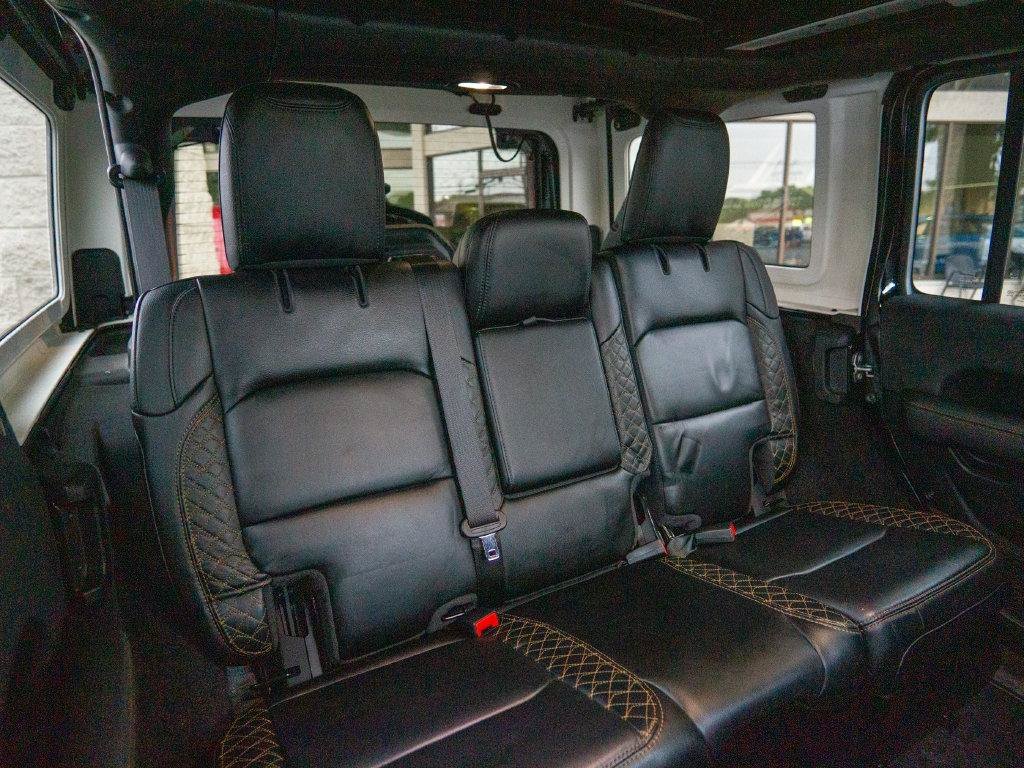 Used 2021 Jeep Wrangler Unlimited Sahara AWD/4WD image 32