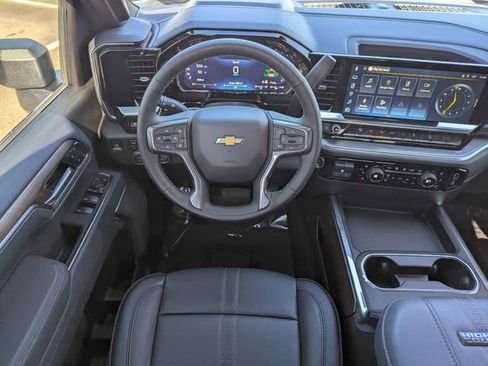 Used 2026 Chevrolet Silverado 2500 High Country w/ Technology Package image 15
