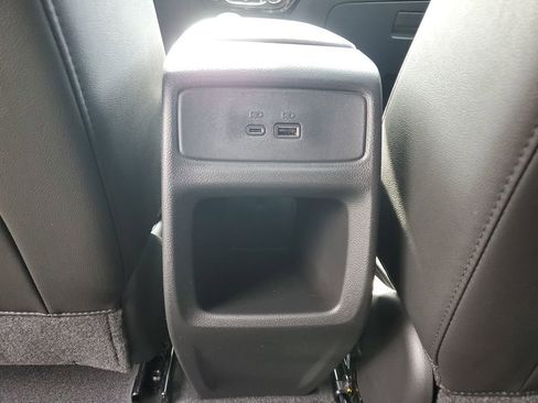 New 2026 Chevrolet Trax RS w/ Sunroof Package image 12