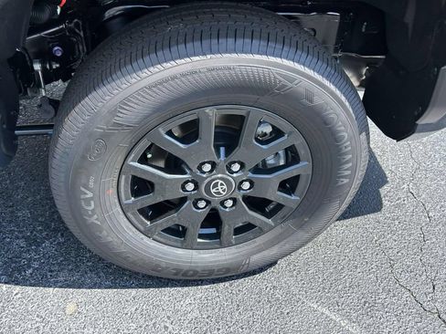 New 2026 Toyota 4Runner SR5 RWD image 9