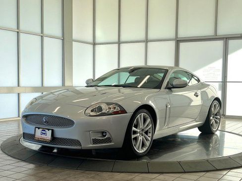 Used 2007 Jaguar XKR R image 3