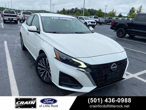 Used 2023 Nissan Altima 2.5 SV FWD image 1
