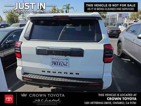 Used 2026 Toyota 4Runner SR5 AWD/4WD image 3