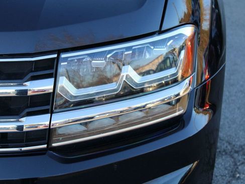 Used 2018 Volkswagen Atlas SE image 31