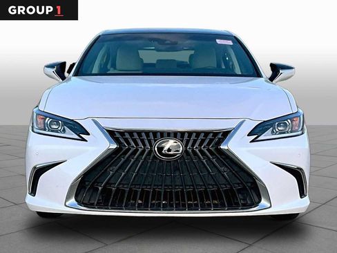 Used 2024 Lexus ES 350 w/ Technology Package FWD image 4
