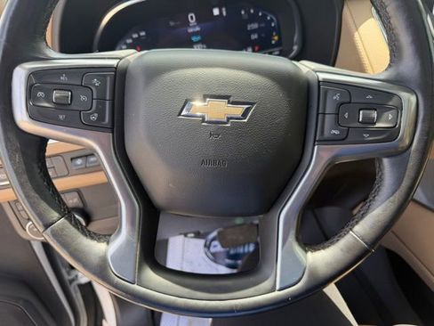 Used 2023 Chevrolet Tahoe Premier AWD/4WD image 25