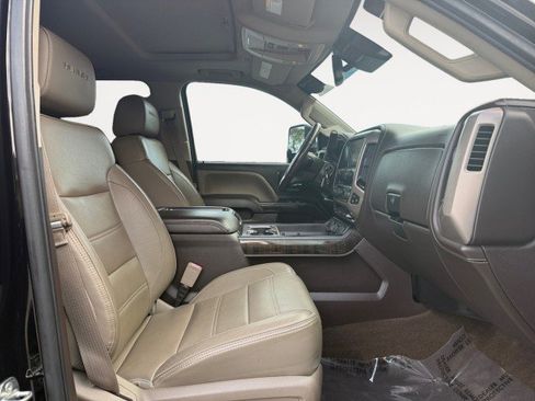 Used 2015 GMC Sierra 2500 Denali w/ Duramax Plus Package image 12