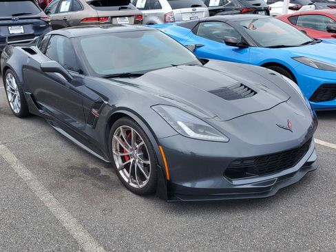 Used 2018 Chevrolet Corvette Grand Sport image 3