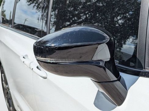 New 2026 Chrysler Pacifica Limited w/ S Appearance Package image 11