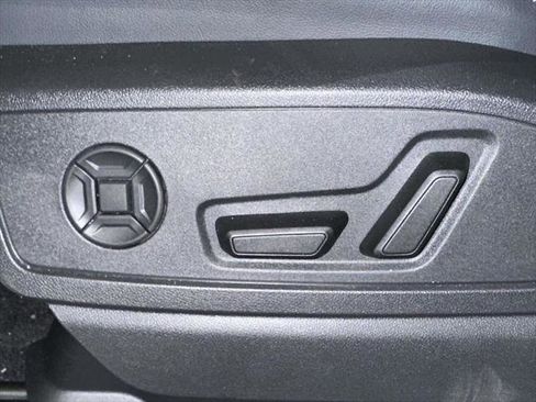 New 2025 Audi Q5 Premium w/ Convenience Package AWD/4WD image 13