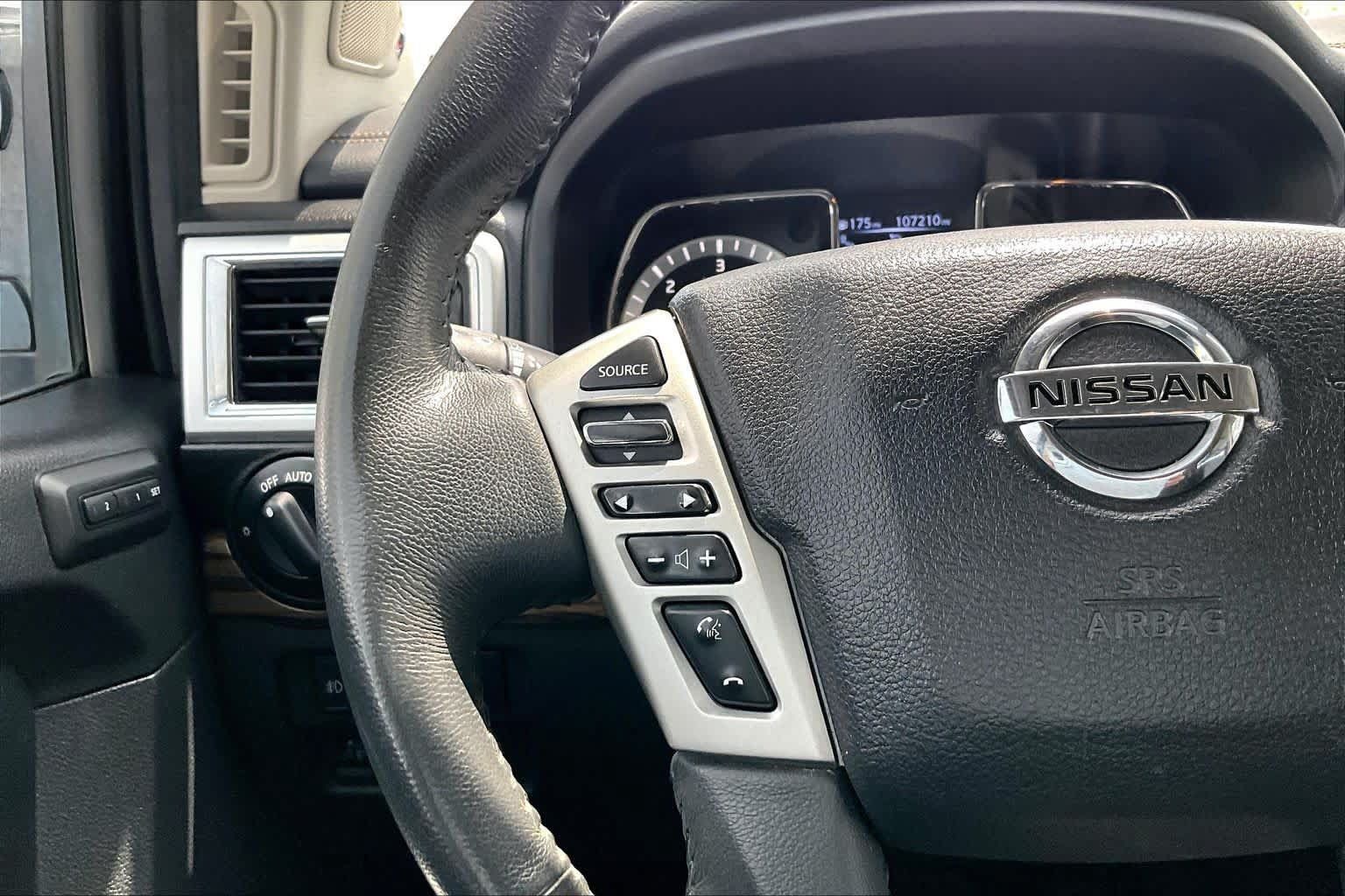 Used 2017 Nissan Titan SL AWD/4WD image 24