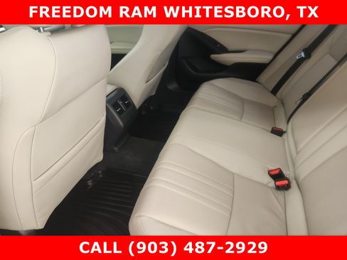 Used 2018 Honda Accord Touring image 19