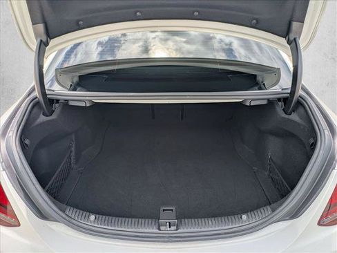 Used 2021 Mercedes-Benz C 300 Sedan image 6