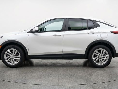 Used 2025 Buick Envista Sport Touring FWD image 5