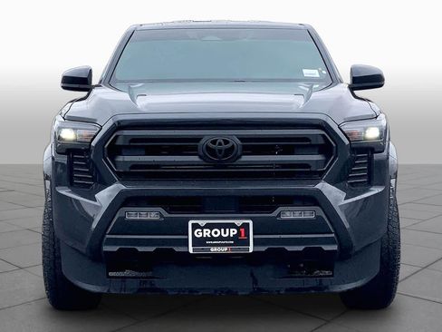 Used 2026 Toyota Tacoma SR5 AWD/4WD image 4