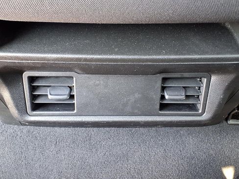 Used 2022 Chevrolet Silverado 1500 Custom Trail Boss AWD/4WD image 17