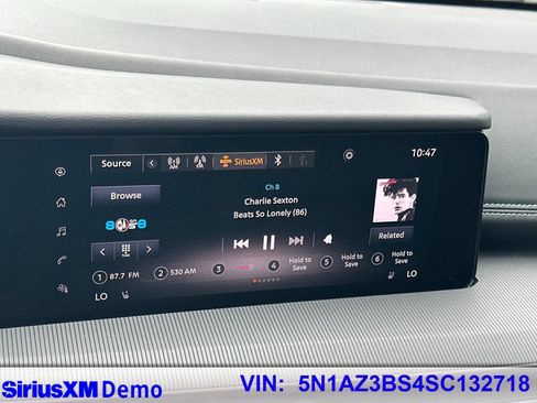 Used 2025 Nissan Murano SV AWD/4WD image 25