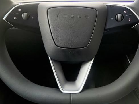 Used 2026 Tesla Model Y 2WD image 61