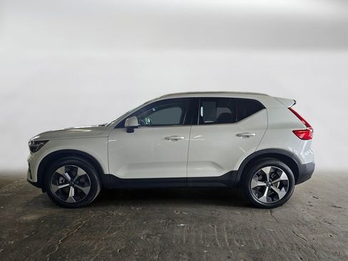 Certified 2023 Volvo XC40 B5 Plus w/ Driver Assist Package image 8