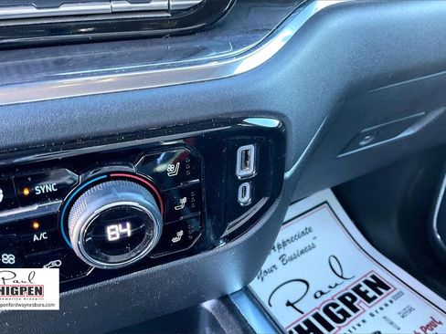 Used 2024 Chevrolet Silverado 2500 LTZ w/ LTZ Convenience Package image 32