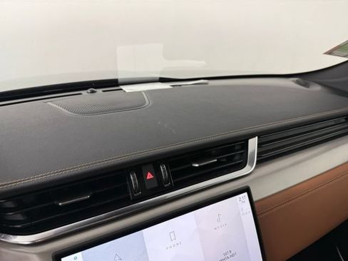 New 2026 Jaguar F-PACE R-Dynamic S AWD/4WD image 31