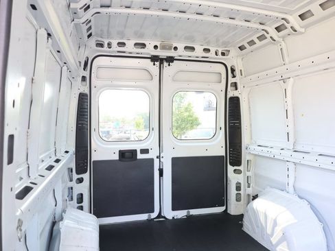 Used 2023 RAM ProMaster 2500 FWD image 23