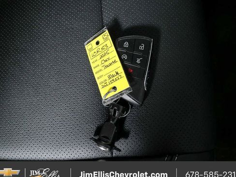 Certified 2025 Chevrolet Traverse LT FWD image 25