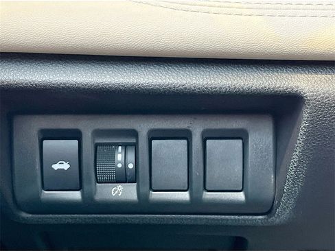 Used 2024 Subaru Legacy Limited image 10