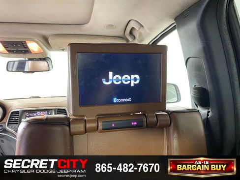 Used 2015 Jeep Grand Cherokee Summit w/ Platinum Series Group AWD/4WD image 27