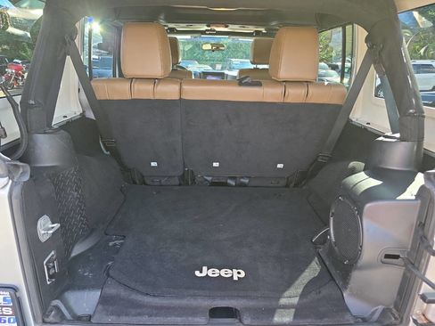Used 2012 Jeep Wrangler Unlimited Sahara w/ Dual Top Group image 17